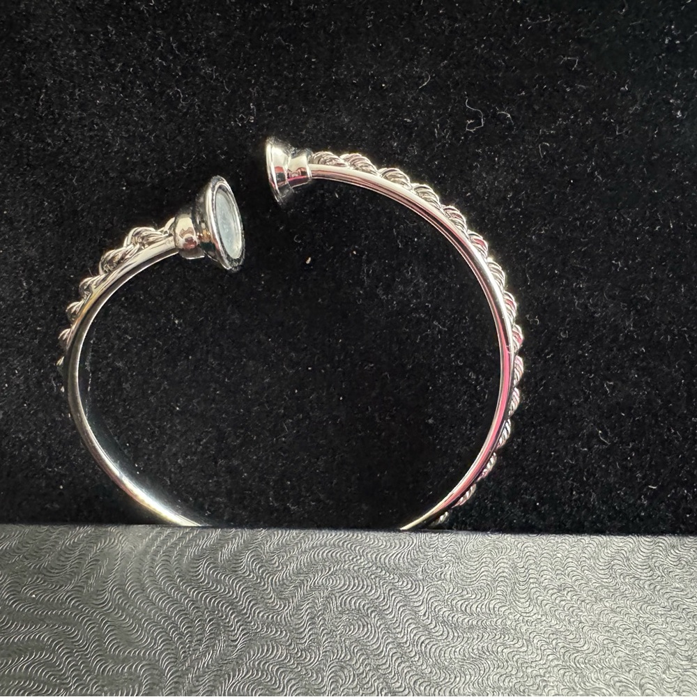 Silver Rope Style Sparkling Engraved Rope Design Bangle Bracelet - Picture 5 of 6